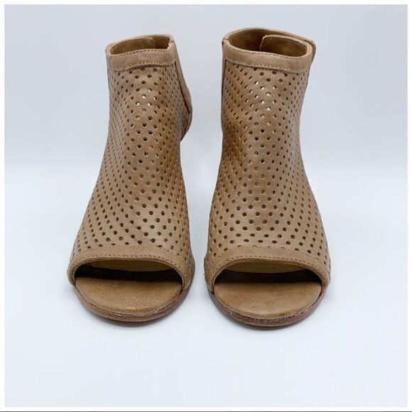 Steven by Steve Madden Tan Brown Perforated Open Toe Sandal Booties Sz 38/8 - Picture 9 of 14